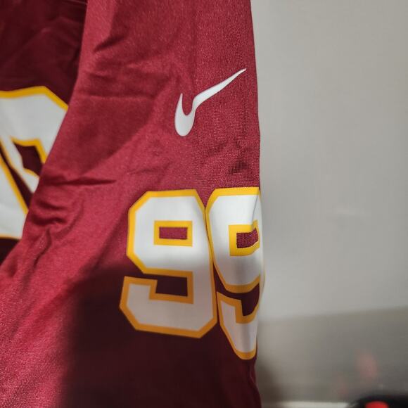 2017-18 Mens Washington Redskins Chase Young #99 On Field Maroon Jersey Nike L - Picture 7 of 13